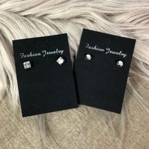 5/$25 H&M earring bundle